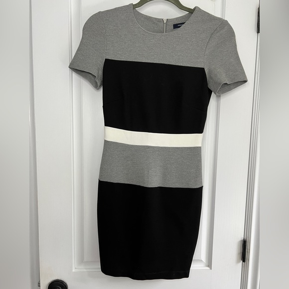 French Connection - Picture 1 of 3